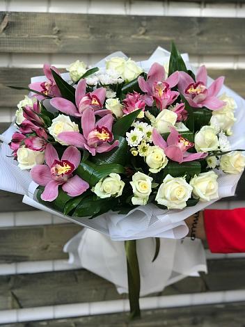 Букет цветов из: Розы и Хризантемы в Александрове