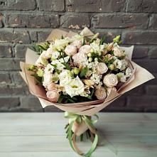 Букет цветов из:  Альстромерии, Розы и Хризантемы в Александрове