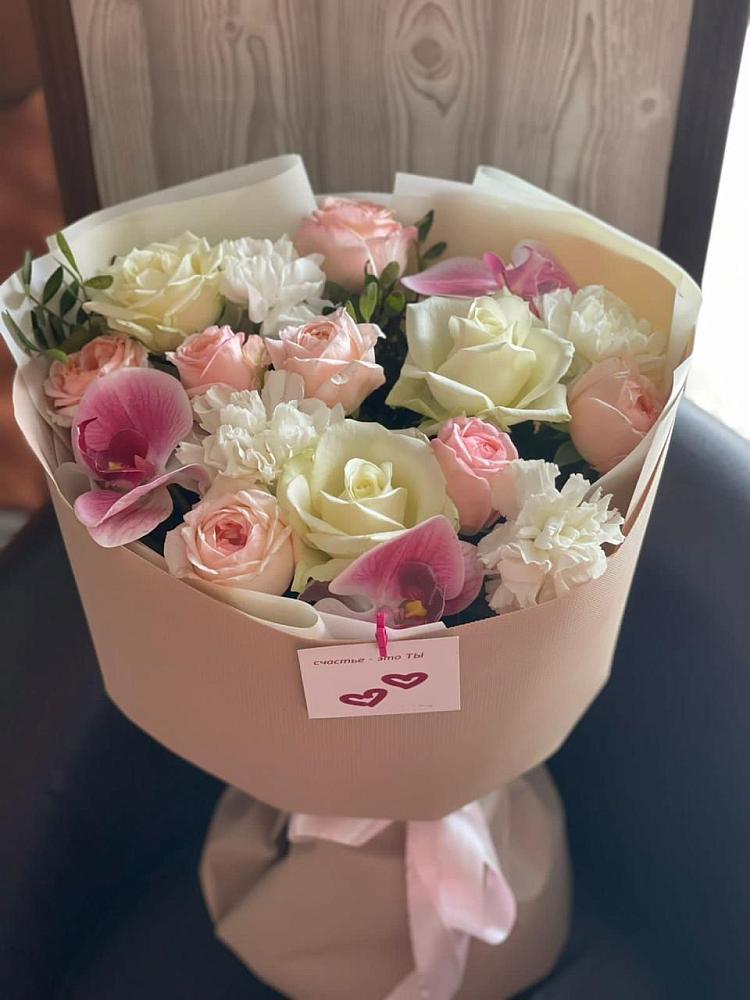 Букет цветов из: Орхидеи, Розы и Гвоздики в Александрове