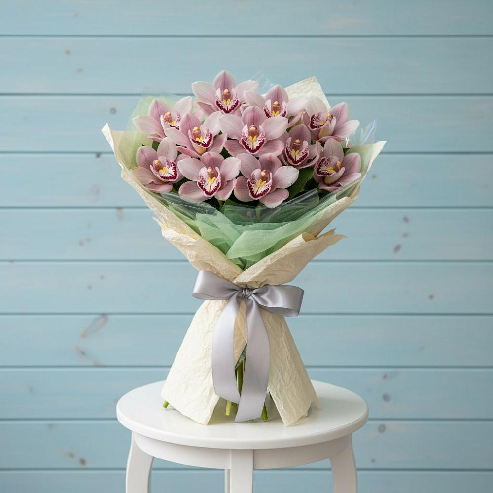 Букет цветов из: Орхидеи и Розы в Александрове