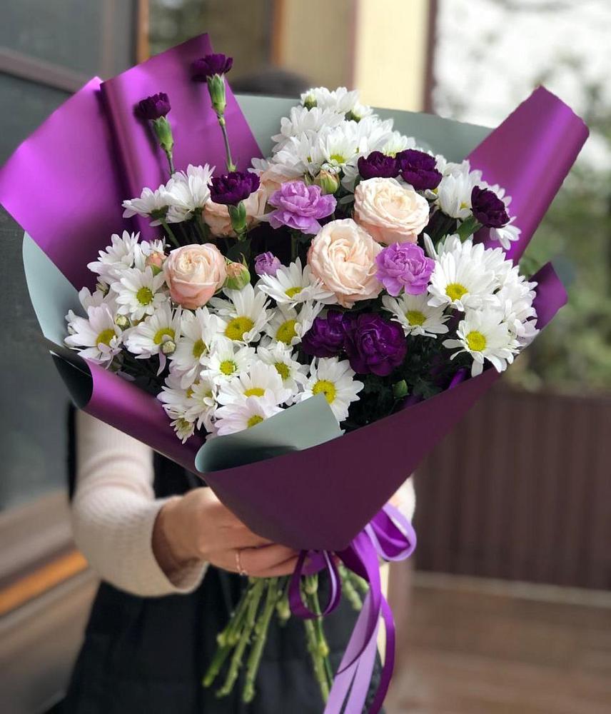 Букет цветов из: Хризантемы, Гвоздики и Розы в Александрове