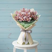 Букет цветов из:  Орхидеи и Розы в Александрове