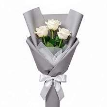 Букет 3 белые розы в Александрове