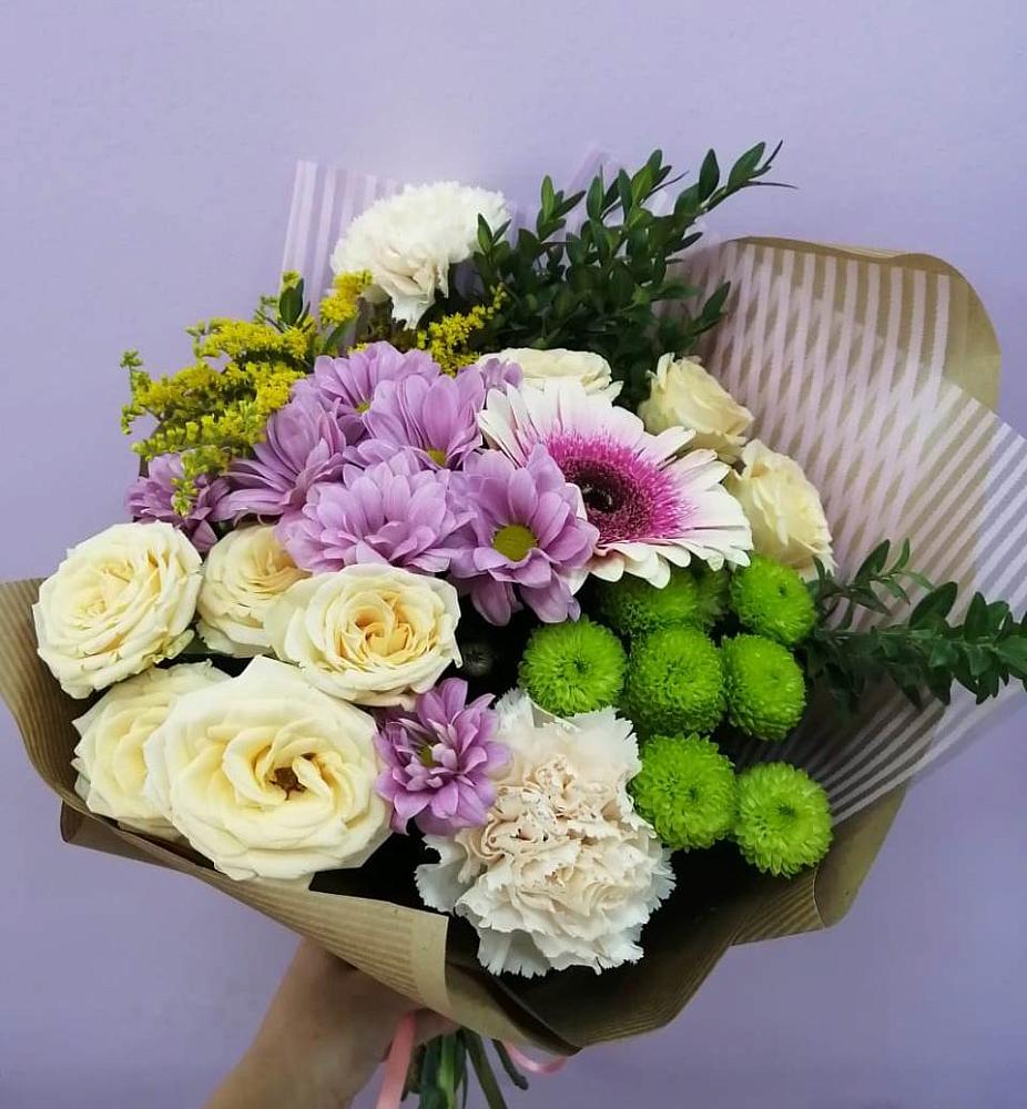 Букет цветов из: Хризантемы, Розы, Гвоздики и Герберы в Александрове