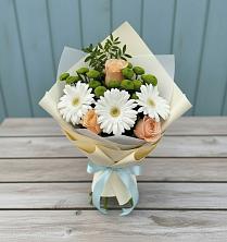 Букет цветов из:  Герберы, Розы и Хризантемы в Александрове