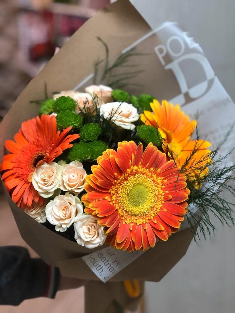 Букет цветов из: Герберы, Хризантемы и Розы в Александрове