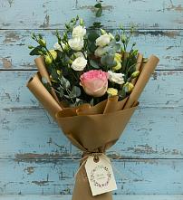 Букет цветов из:  Розы и Лизиантусы в Александрове