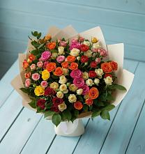 Букет Микс из разноцветных кустовых роз в Александрове